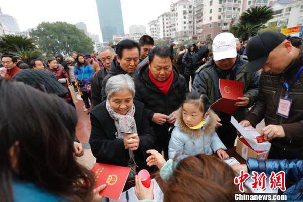 qq附近人上门 人到给钱 _ 会展城上城,现在的qq附近的人上门