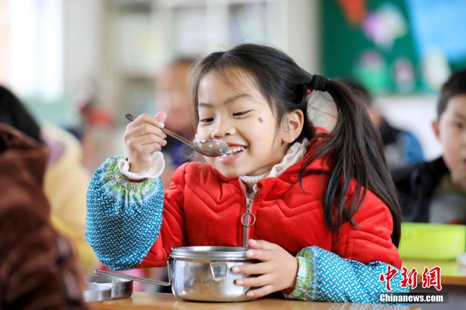 找个附近的女人微信号,附近的女人 微信