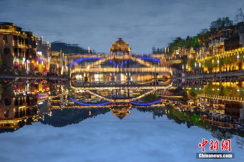 住酒店自己可以叫服务吗 _ 蜜蜂窝,住酒店可以自己煮东西吗